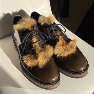 Brown Leather Shoes with Natural Fur Trim